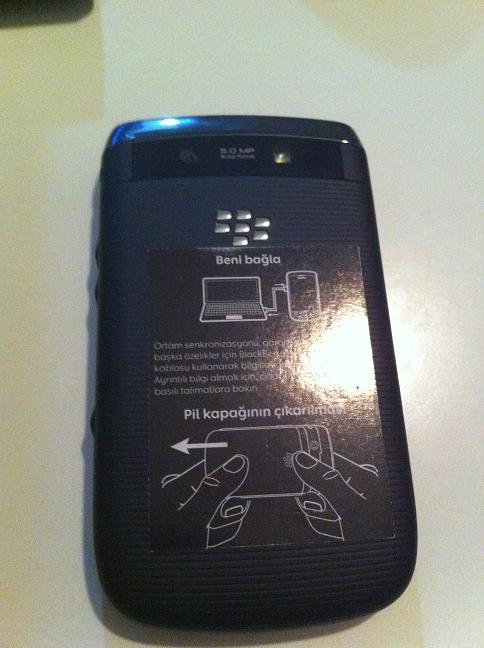 Satılık Garantili, sıfır Blackberry Torch 9800  tüm aparatlarıyla kutusunda 1.000 TL