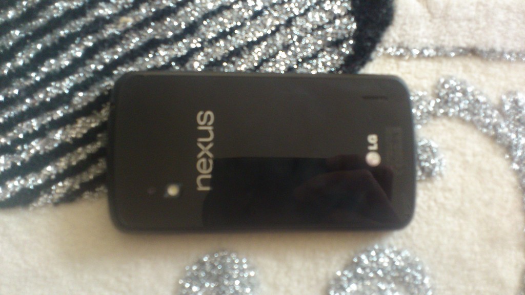  Google Nexus 4 Performans Canavarı ( Resimler Eklendi )
