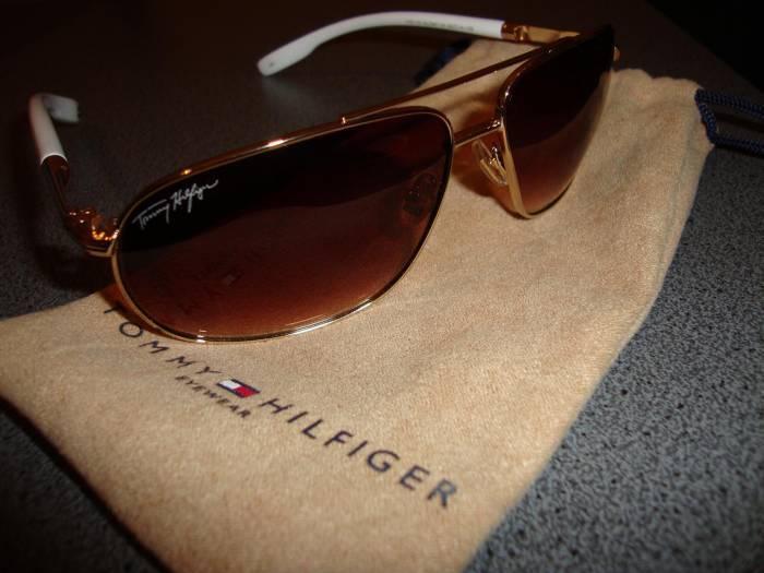  (ACİL SATILIK) Amerika'dan Orjinal Tommy Hilfiger Güneş Gözlüğü