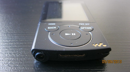  Satılık | Sony NWZ-E444/B 8GB Siyah Media Player