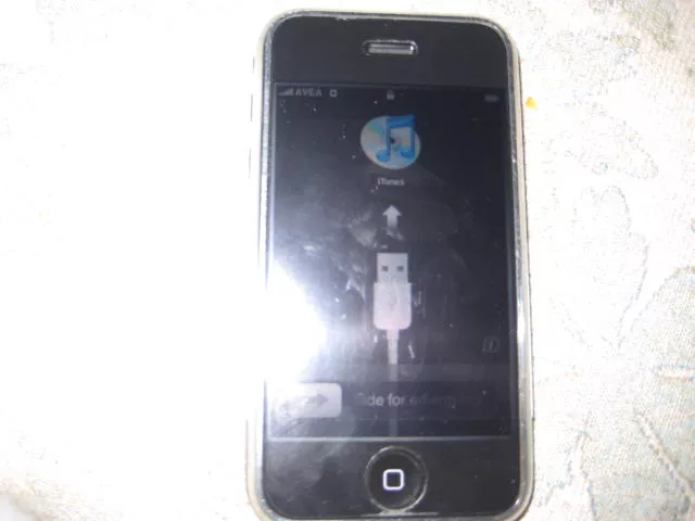  IPHONE EKRAN KARARDI