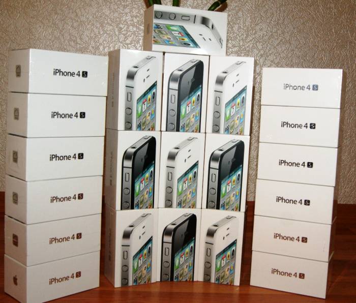  Simfree iphone 4S ler geldi son 5 adet 1700TL KAYITLI