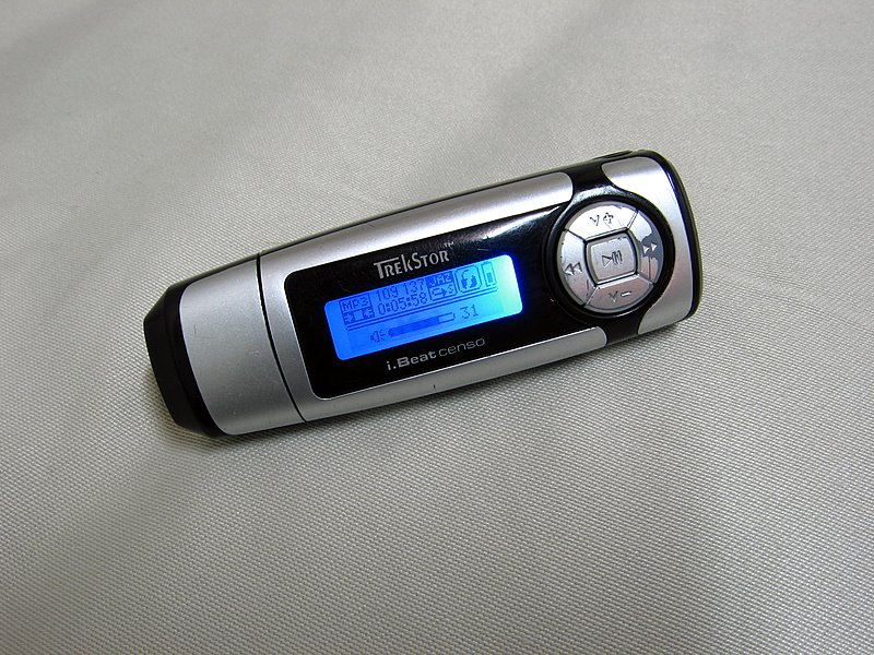  MÜZİĞİ HİSSEDİN!! KALİTELİ MP3 PLAYER VE KULAKLIKLAR UCUZA..