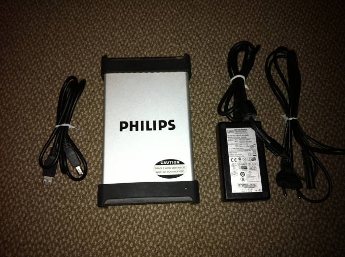  SATILIK PHILIPS 250 GB HARICI DISK (50 TL - ŞOKK )