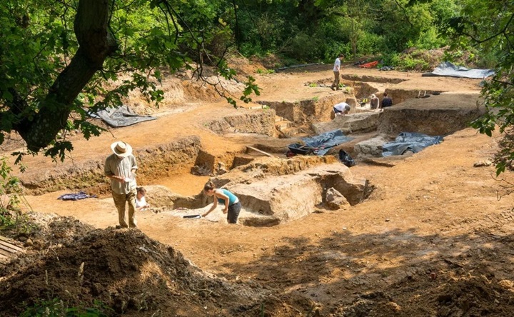 İnsanlık tarihi baştan yazılıyor: Yeni keşif, ateş kullanımını 300 bin yıl geriye çekiyor