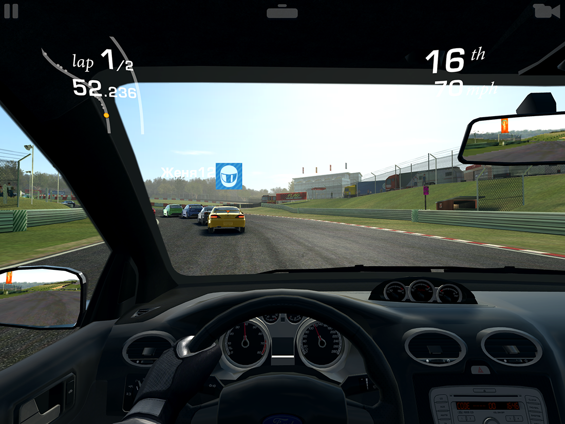 Real Racing 3, Appstore ve Google Play'deki yerini aldı