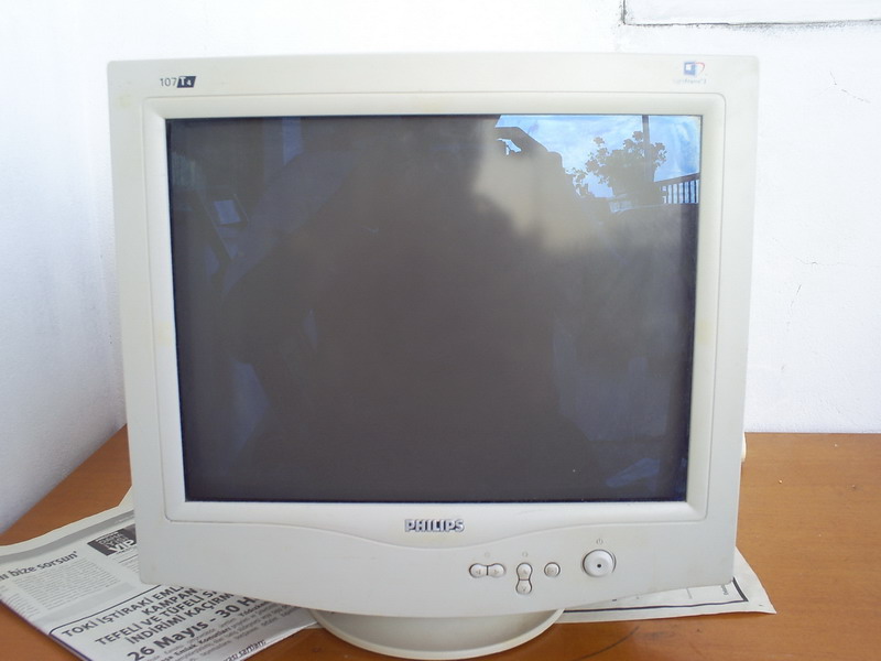  17' Philips 107 T4 Light Frame 3 Monitör