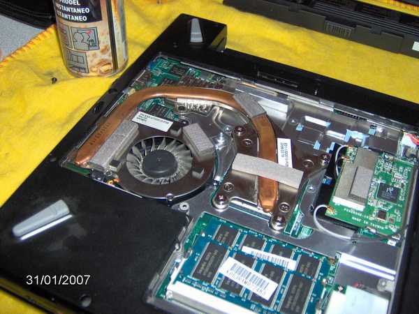  MSI MegaBook M635 AMD Turion64 2.0GHz 1024MB 100GB DVD+-RW