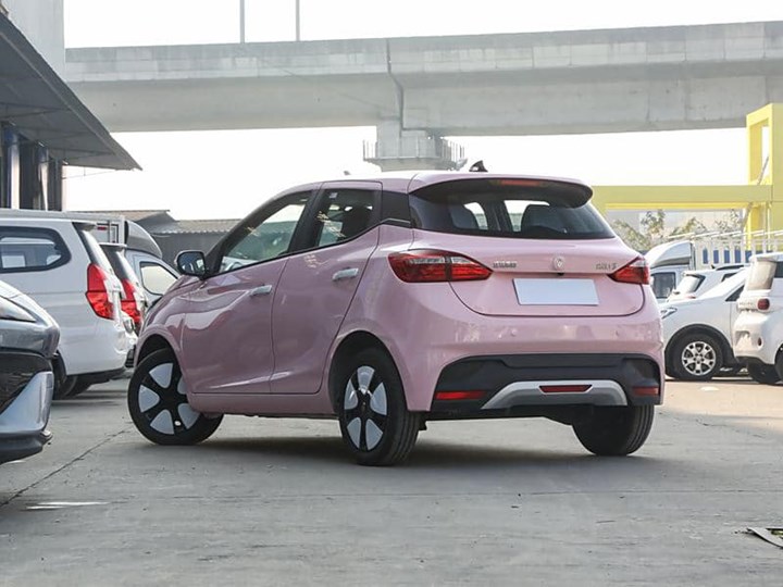 8500 dolarlık minik elektrikli araç Çin'de satışa sunuldu: JMEV EV3 Plus