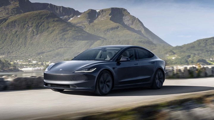 Tesla, ucuz iç mekana sahip Model 3'ü satışa sundu: 35 bin dolar fiyata sahip