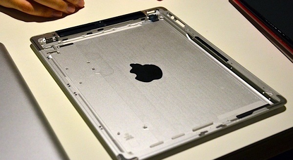 Daha fazla iPad 3 prototip parçaları internete sızdı