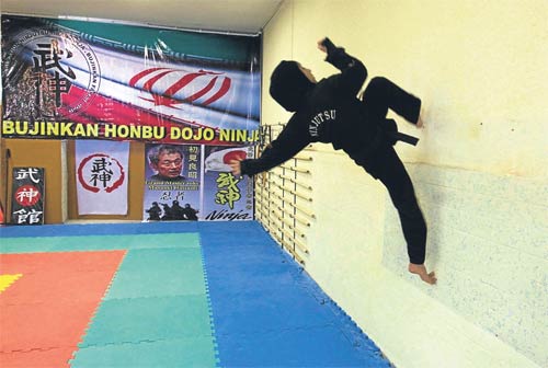  İran'ın kadın ninja ordusu