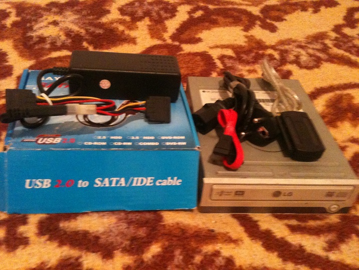  iOMEGA 1 TB MEDİA PLAY///SATA HDD DOCKİNG STATİON COMBO