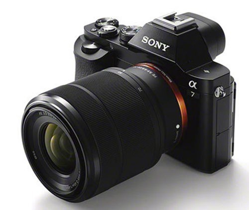 Sony'nin tam kare aynasız kamerası A7 ilk defa görüntülendi