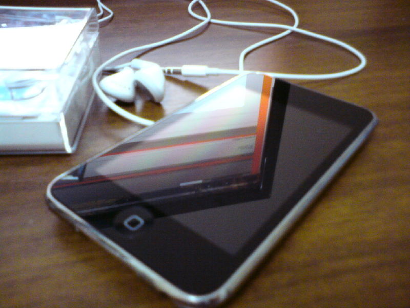  Ipod Touch 3. Nesil 8 GB iddia ediyorum bundan temizi sıfırıdır!