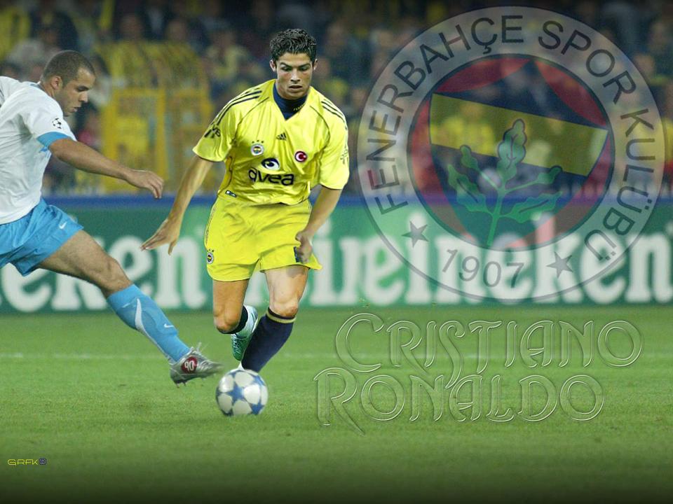  GELDİ GELDİ RONALDINHO GELDİ..GİR BAK:)ŞAKA AMA GÜZEL