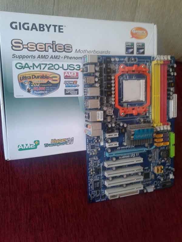  Gigabyte GA-M720 US3 AMD Anakart [SATILDI]