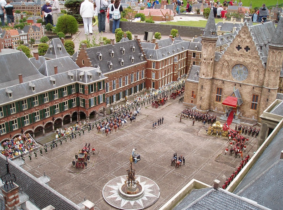  Ölmeden önce görülmesi gereken yerler: Hollanda - Den Haag Madurodam (Minyatür Şehir)