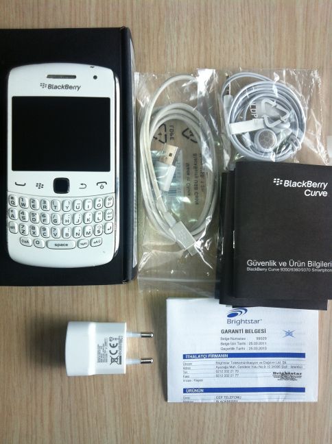  Blackberry Curve 9360 Beyaz - SATILDI