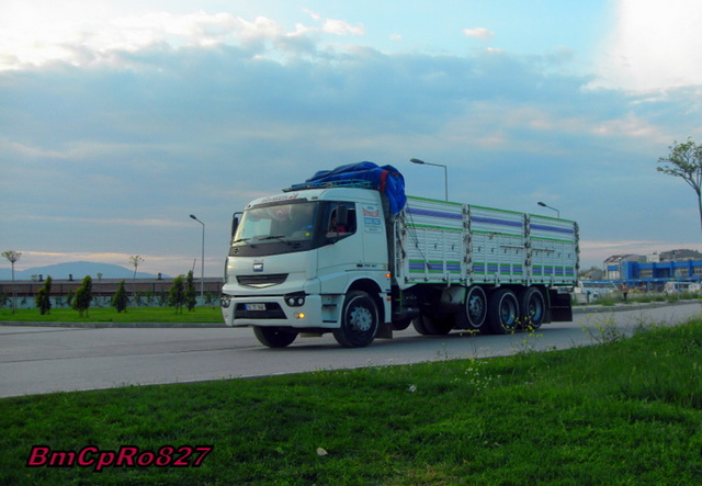 >>  13 YAŞINDA !