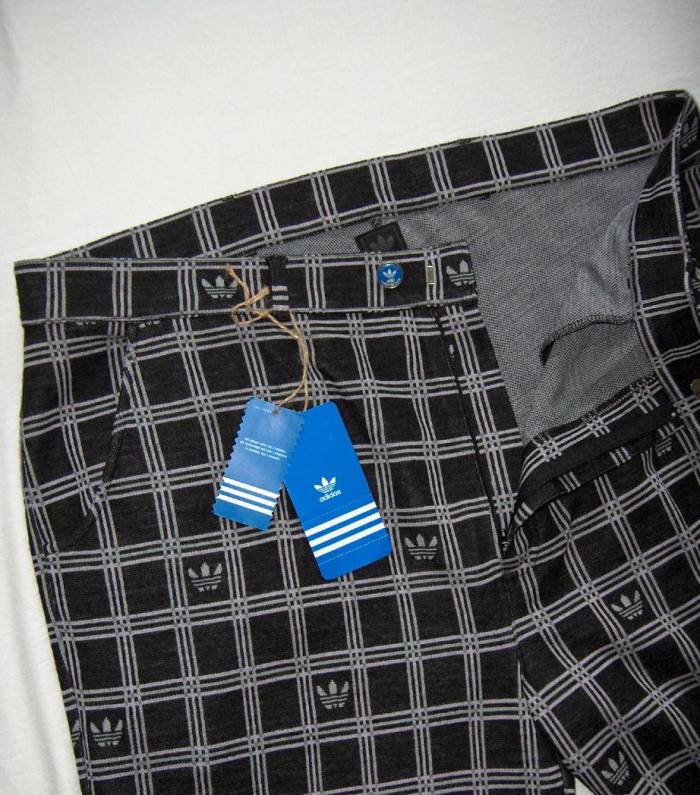  Satılık- %100 Orıginal Adidas Vintage Pantolon**Doritos Reklamında Olan Pantolon :)