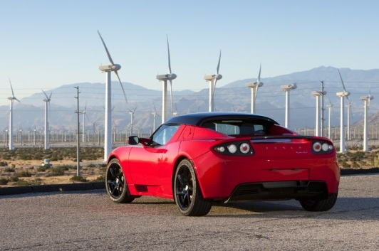 Tesla Roadster tek sarj ile 643 km gidebilecek