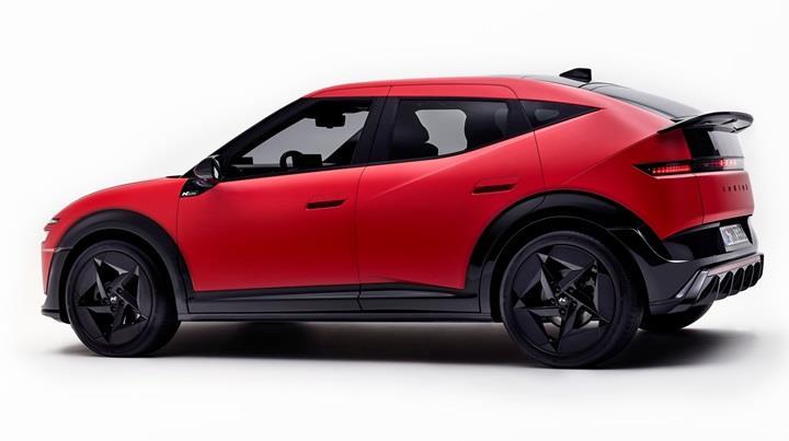 İzmitli Hyundai IONIQ 3 resmen tanıtıldı: 496 km menzil ve 29 dakikada %80 şarj