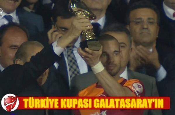  Wesley Sneijder Galatasaray'da (KAP)  (Ana Konu)