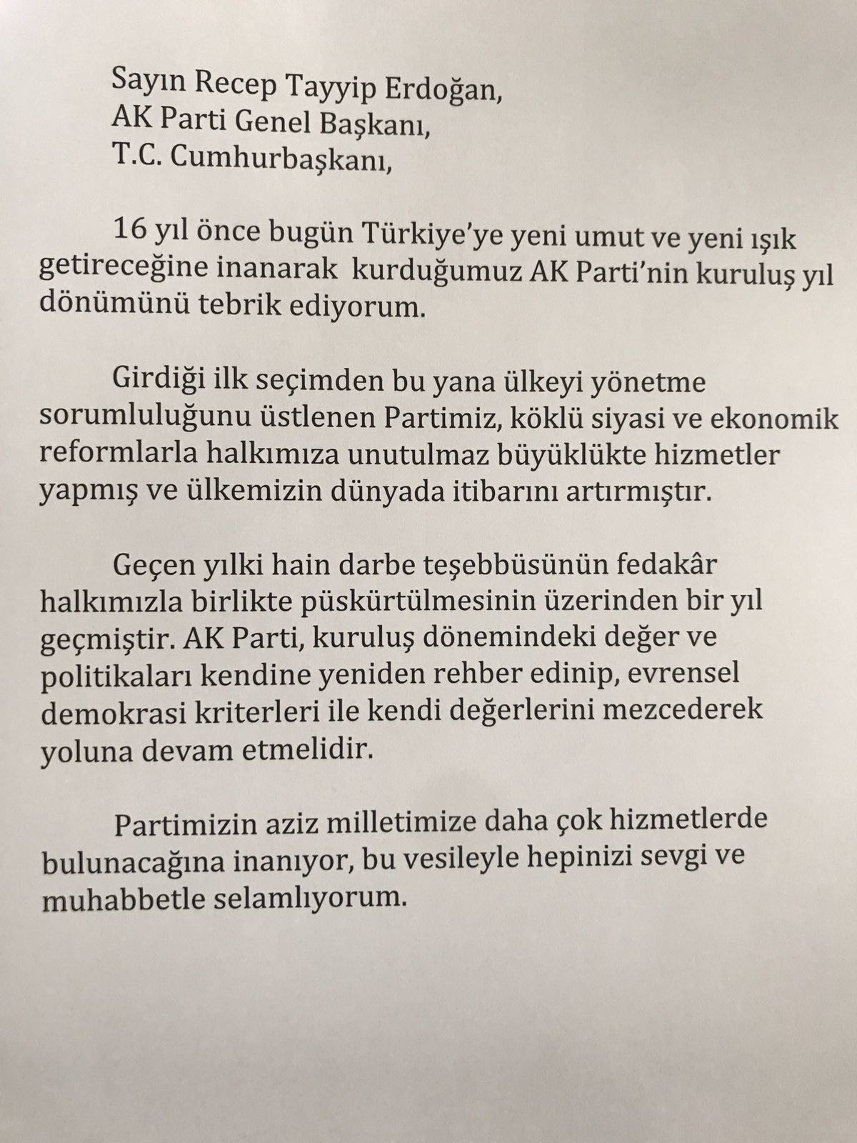 Abdullah Gül'ün Ak Parti'ye gönderdiği kuruluş yıl dönümü mesajı