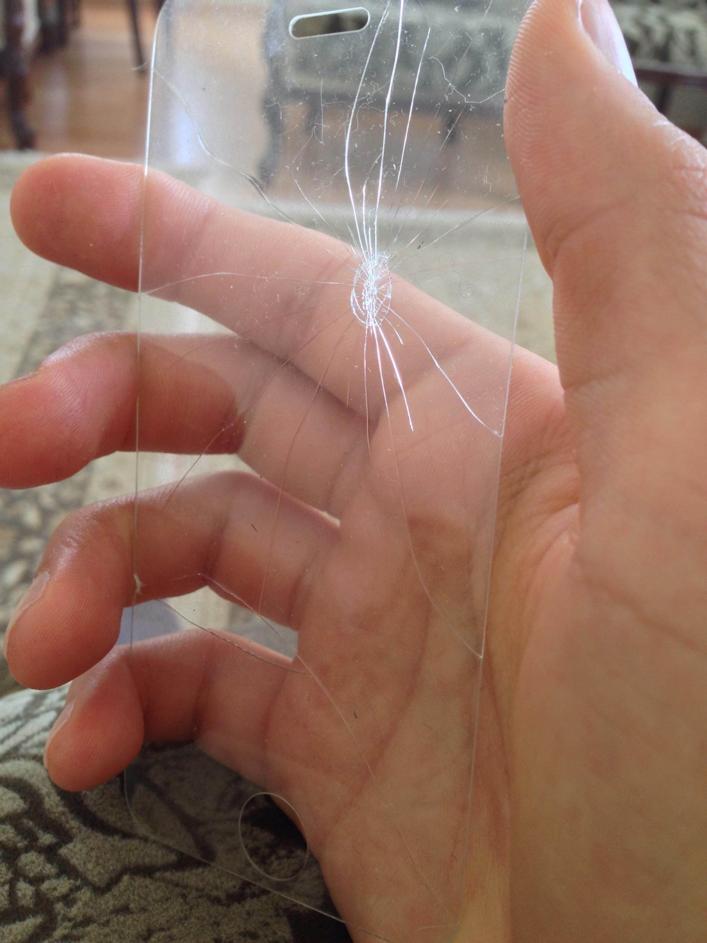  iPhone 5'i tempered glass çok güzel korudu.