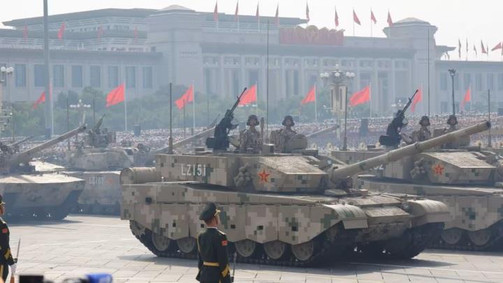 Tanklarda tarihi an: Çin, elektromanyetik toplu nükleer tank geliştiriyor