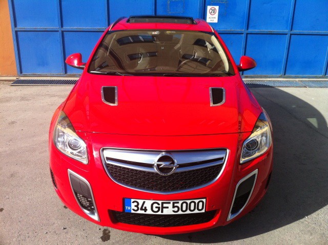  Türkiye'de Opel Insignia Sports Tourer OPC 600+HP