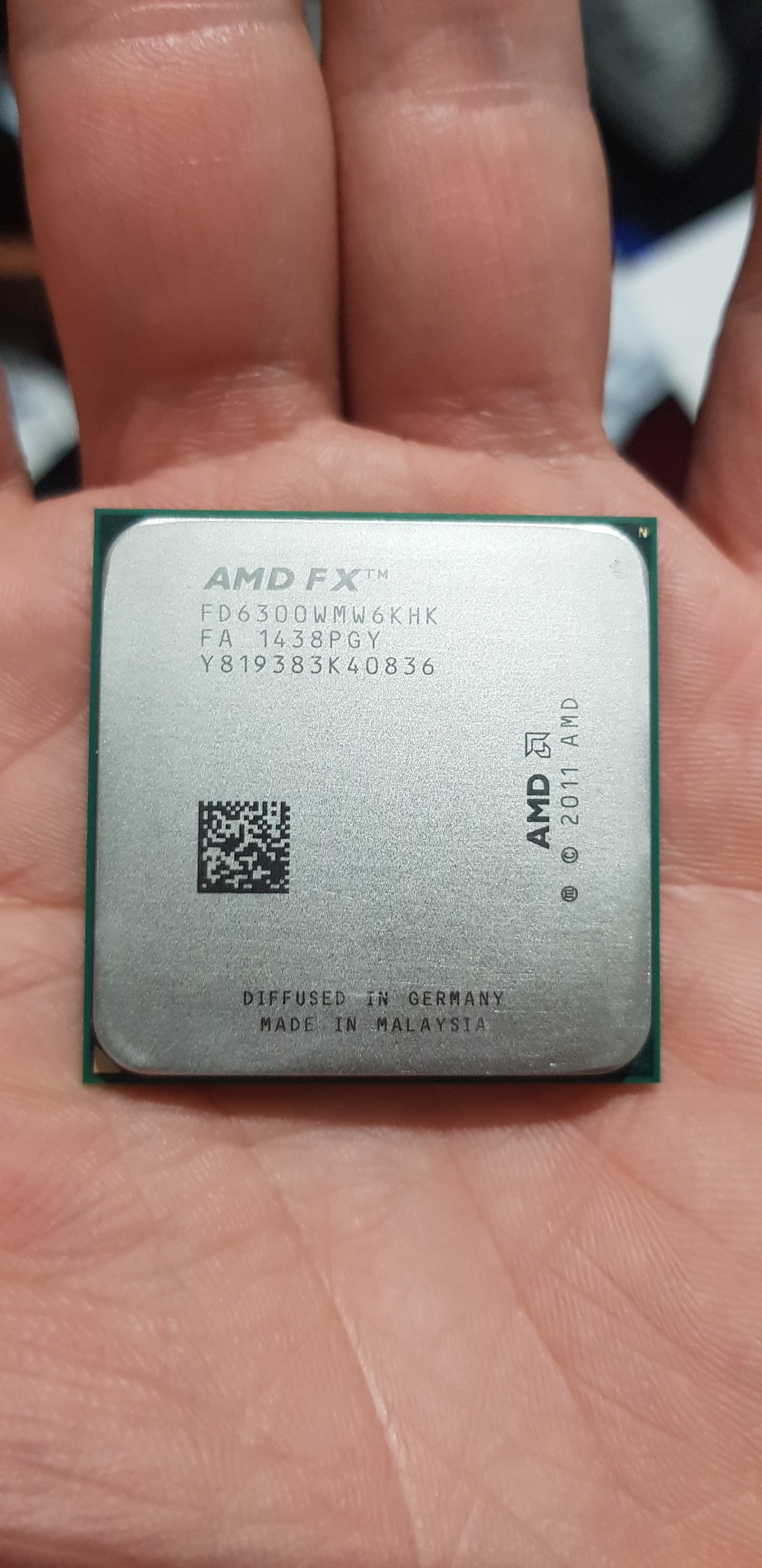 AMD FX6300 kutulu ve stok fan