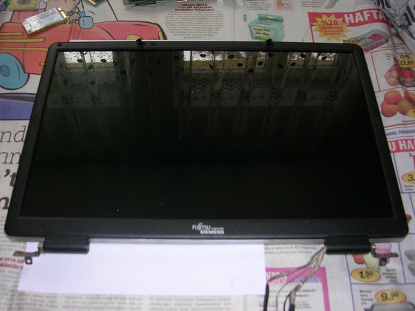  : Sağlam Laptop Ekranı (Fujitsu Siemens Amilo)