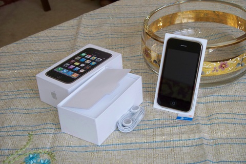  SIFIR, APPLE İPHONE 3G S 16 GB. BEYAZ AMERİKADAN