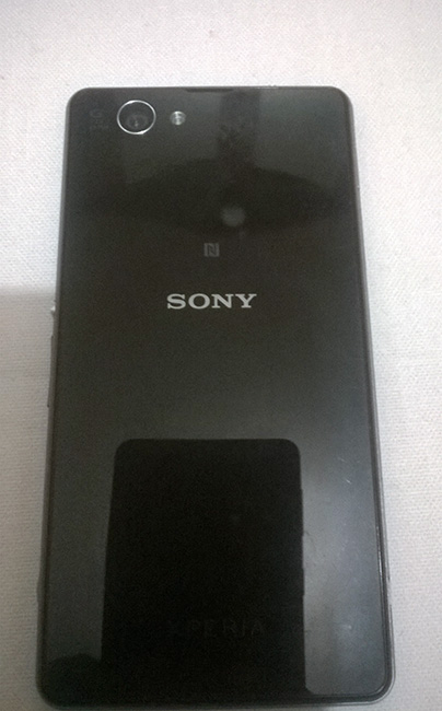  Xperia Z1 Compact SATILIK 400TL