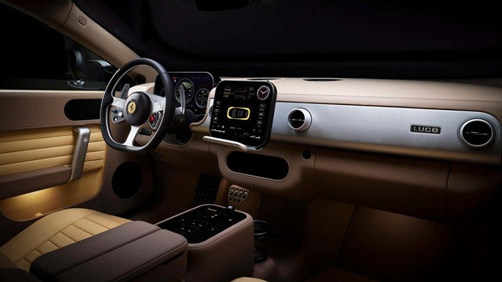 İlk elektrikli Ferrari tanıtıldı! Luce, tasarımıyla olay yarattı
