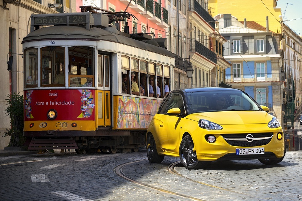  Opel Adam (ANA KONU) Türkiye'de Satışa Sunuldu