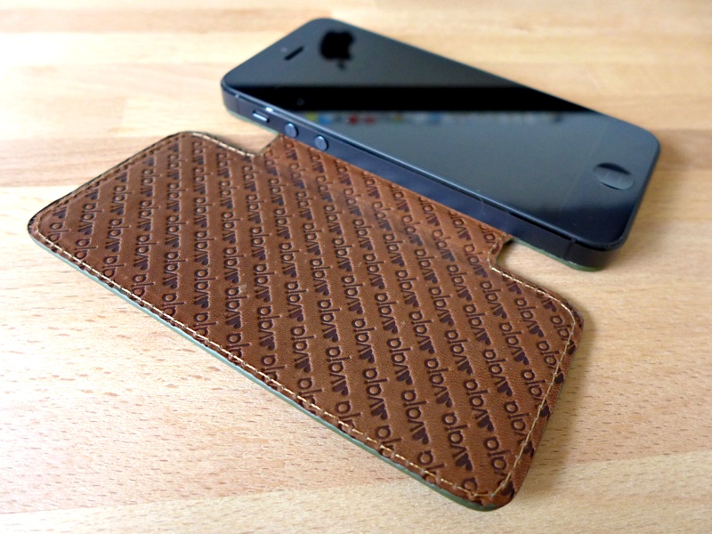  iPhone 5 İçin Kaliteli Deri Kılıf Tavsiyeleri