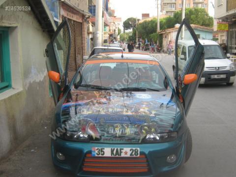  Türkiyedeki zengin arabası.Dışarda memur arabası