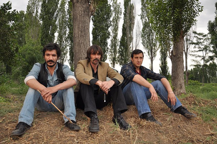  Behzat Ç. Seni Kalbime Gömdüm