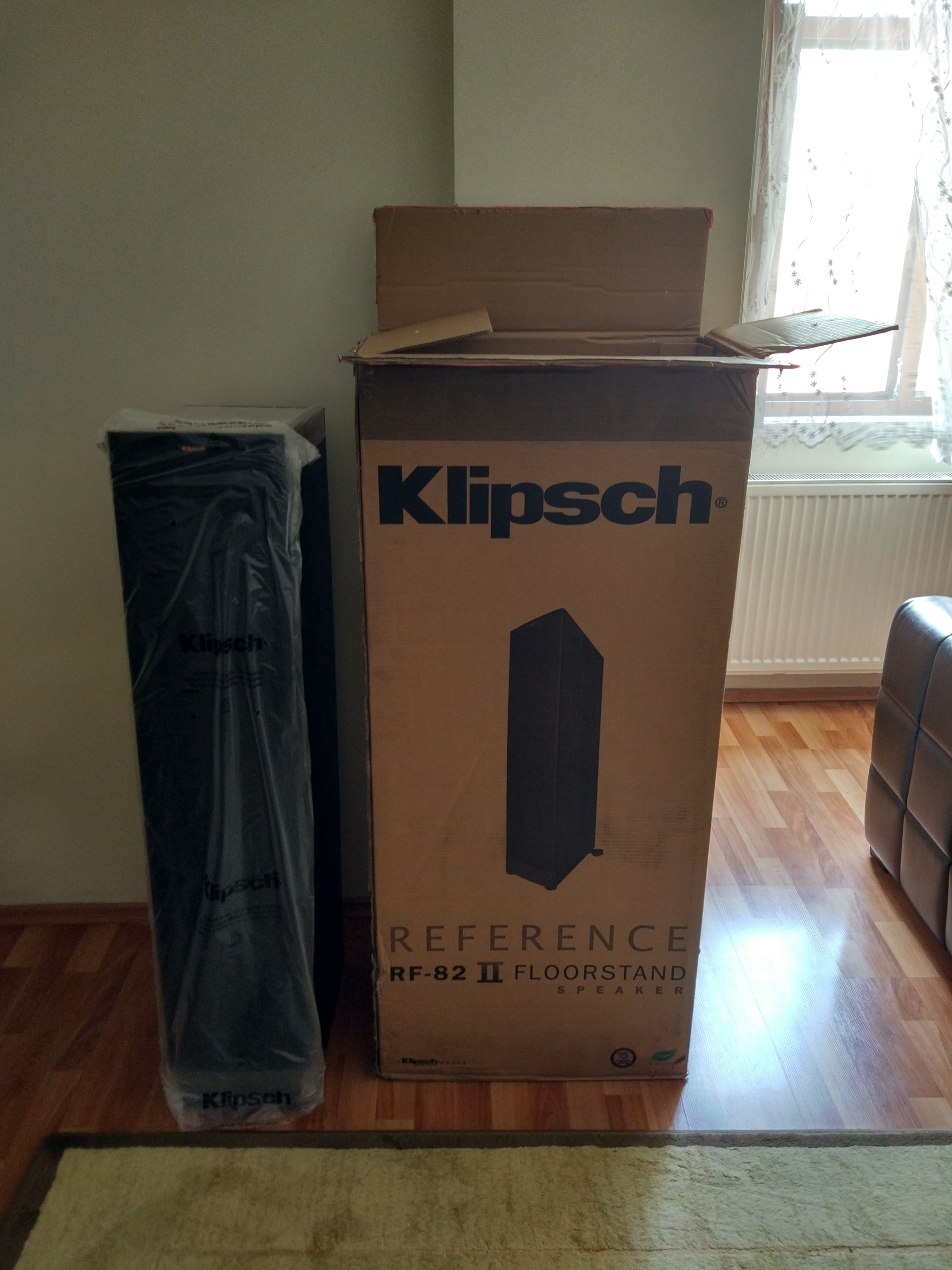 Klipsch RF-82 II Kule Tipi Hoparlör ( Ürünü bilen bakar zaten )