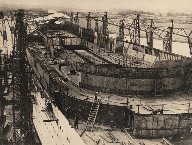  Queen Mary Transatlantiğinin yapım aşaması (1926-1967) Ve günümüzdeki hali (2013)