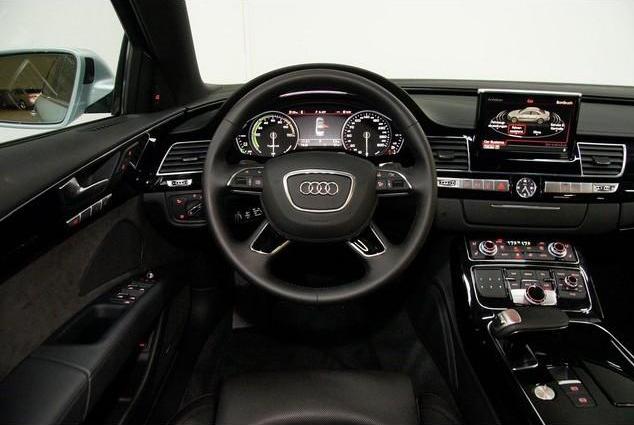  Audi A8 Hybrid. Segmentinin satış şampiyonu olabilir.