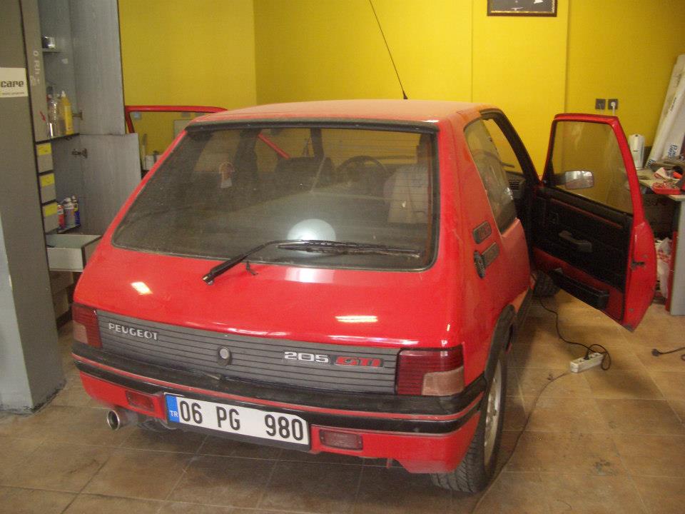  1991 Peugeot 205 GTI Araç Yenileme - Fast Care oto mini onarım