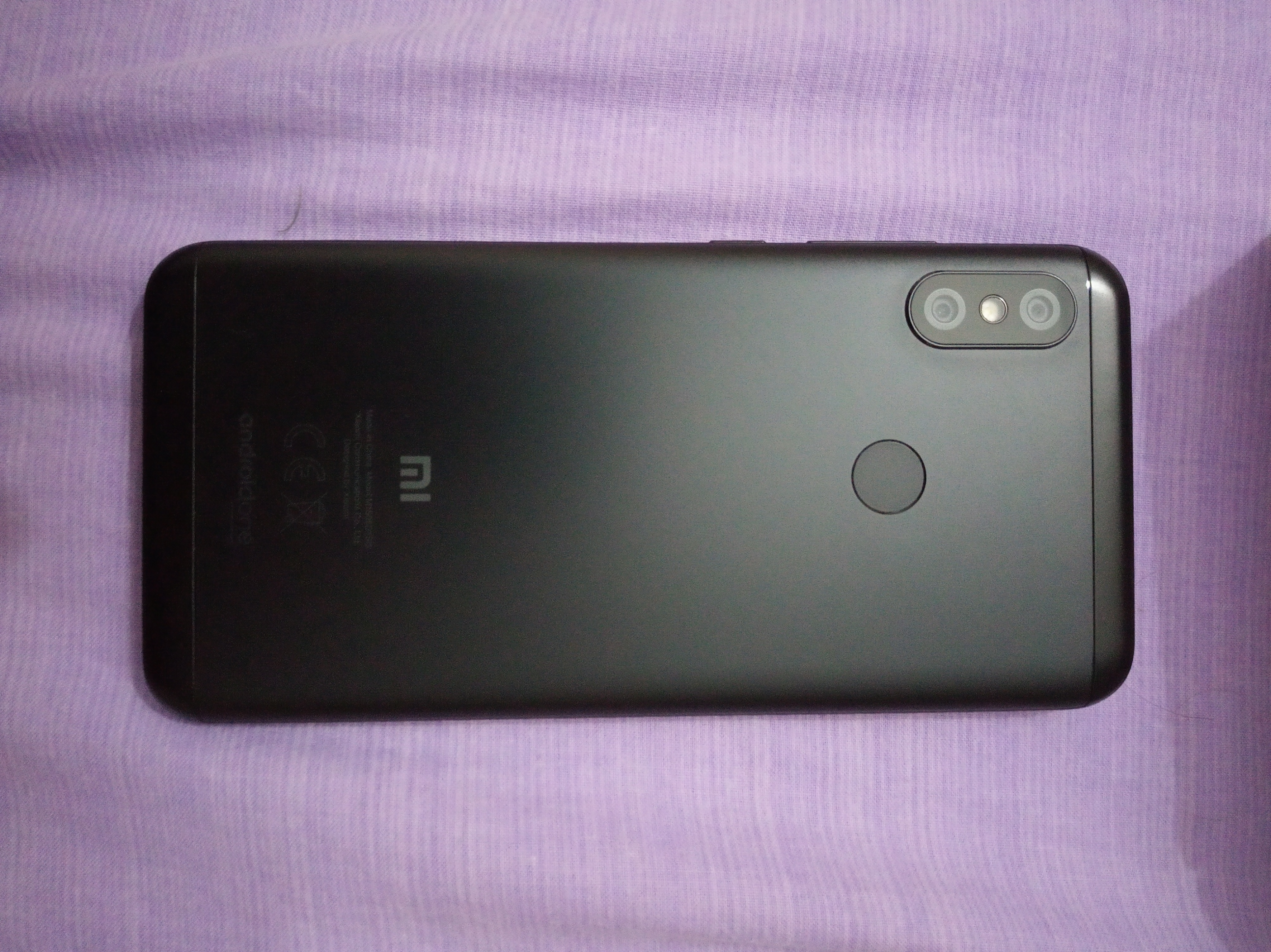 Xiaomi Mi A2 Lite 3/32 Siyah 06.08.2019 tarihinde alındı nokta hatasız