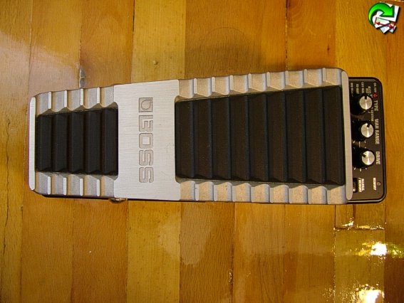  Satılık İkinci El BOSS Pw10 wah pedalı