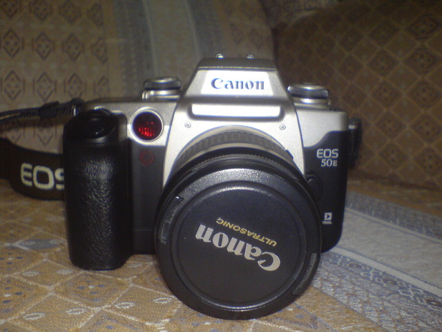  Canon EOS 50E Body + Ultrasonic 28-80mm Lens