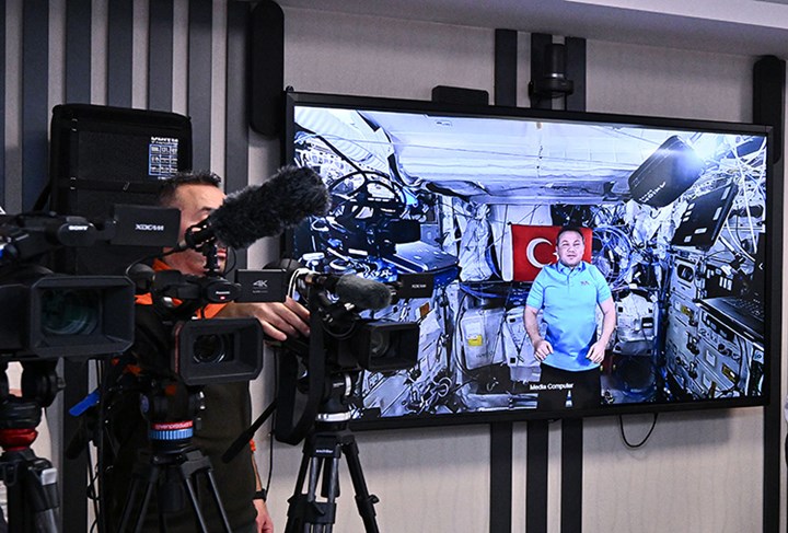 Alper Gezeravcı ISS'den soruları yanıtladı: Yaşadıklarını ve yaptıklarını anlattı