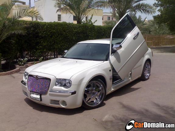  CHRYSLER 300C 3.0CRD mi?MERCEDES E320 CDİ mi?